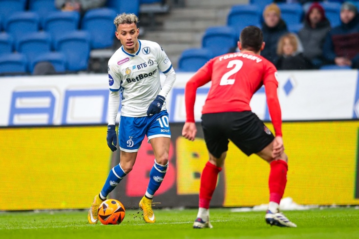 她们需要在 她们需要在